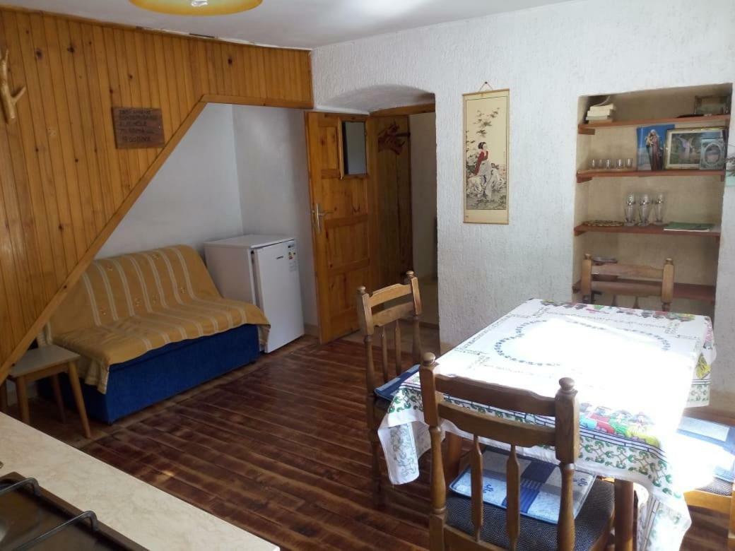 Apartman Dinko ルベニツェ エクステリア 写真